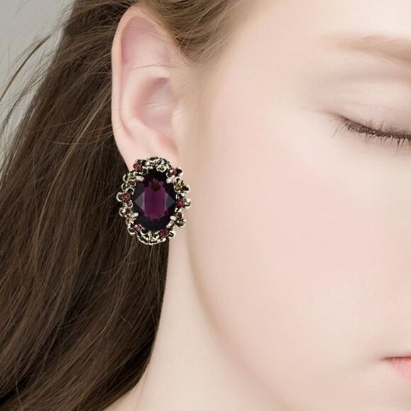 Antique Yellow Gold with Purple Amethyst Austrian Crystal Cameo Clip On Earrings - Picture 4 of 5